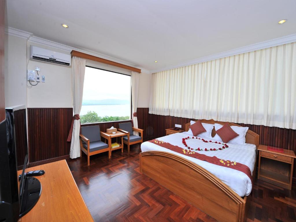 Ayarwaddy River View Hotel Mandalay Exterior photo