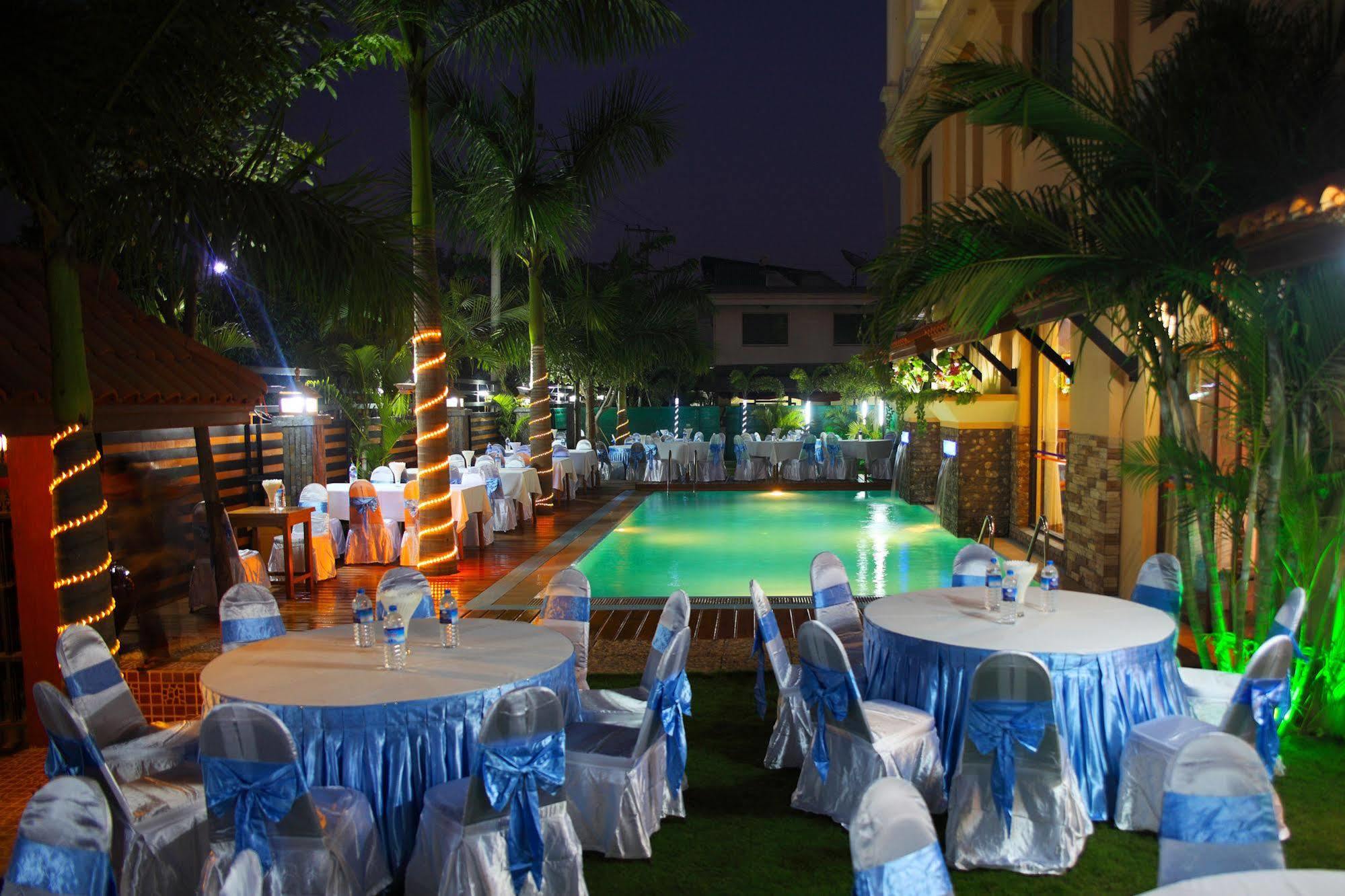 Ayarwaddy River View Hotel Mandalay Exterior photo